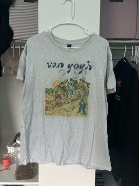 Gildan Light Gray Van Gogh Graphic Tee